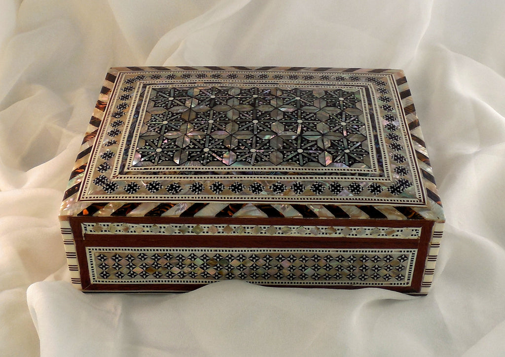 Majestic Nights II | Handmade Egyptian Mother of Pearl Jewelry Box