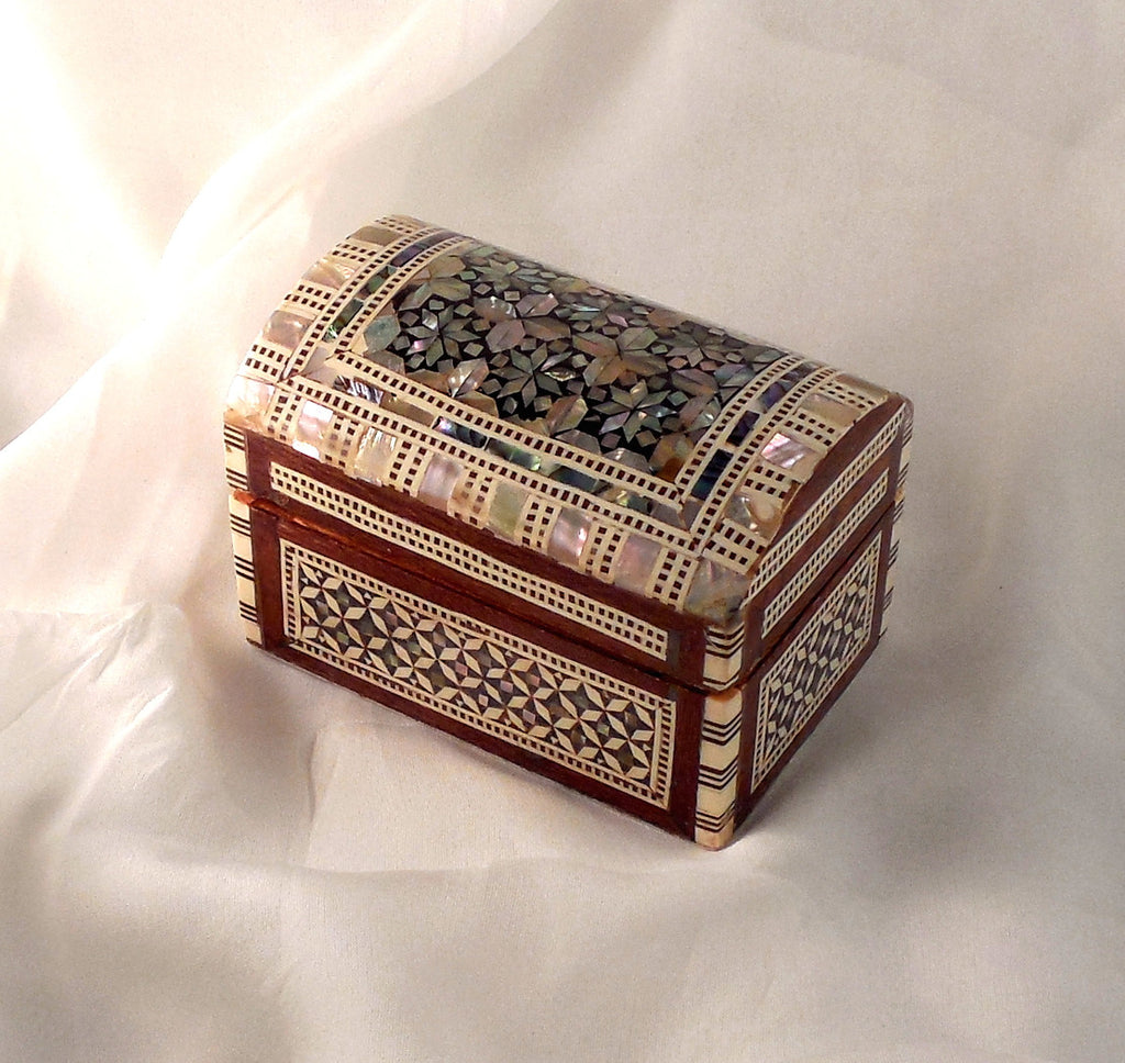 Delicate Rose II | Handmade Egyptian Mother of Pearl Jewelry Box
