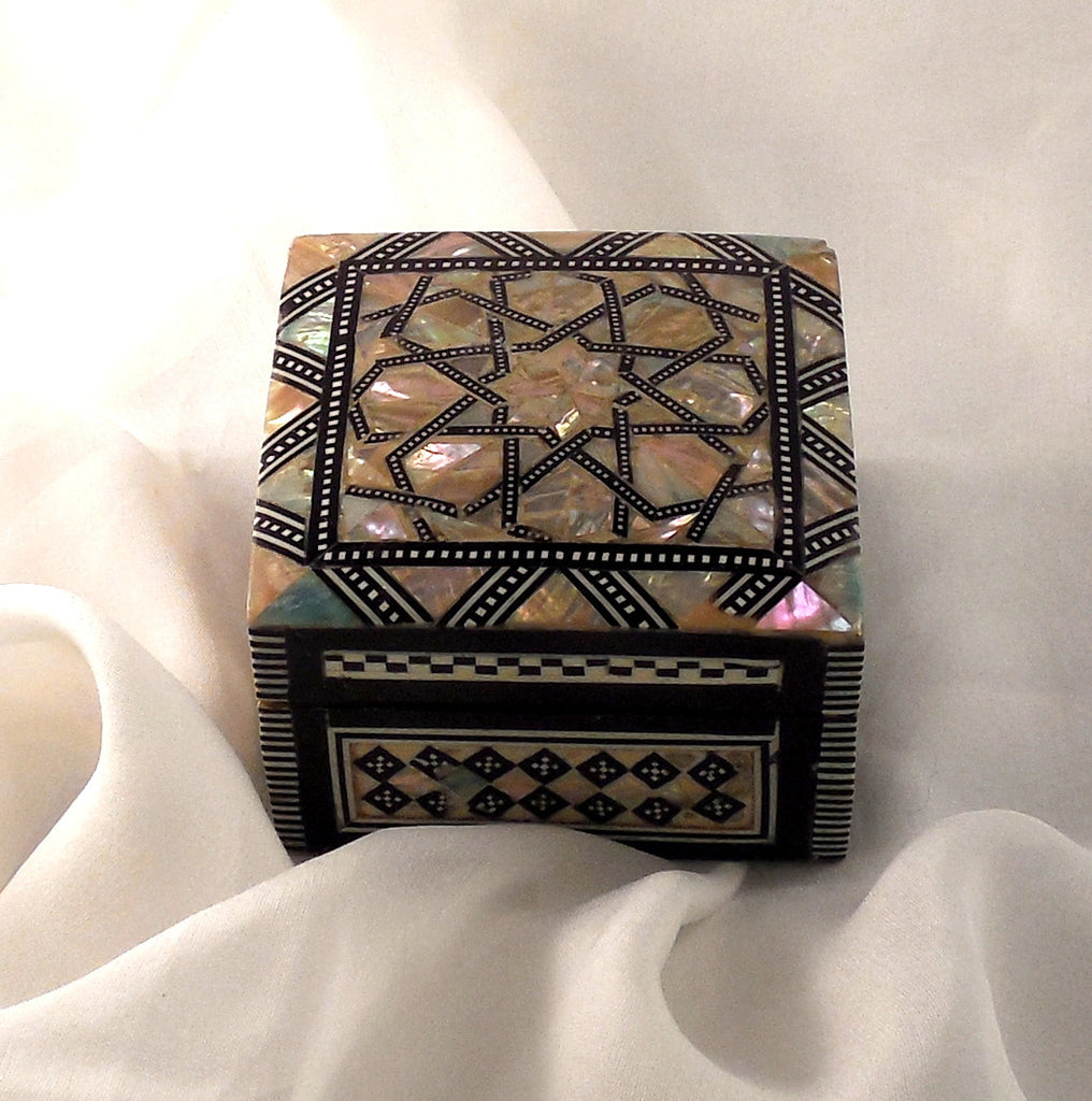 Arabian Nights II | Handmade Egyptian Mother of Pearl Jewelry Box