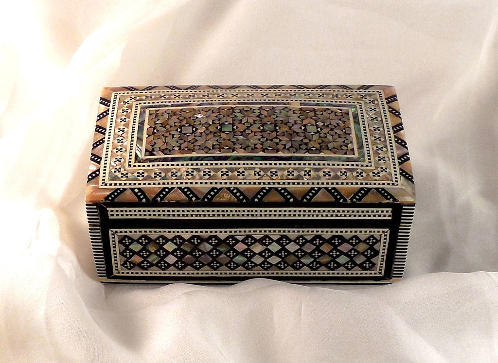 Sensational Granada | Handmade Egyptian Mother of Pearl Jewelry Box